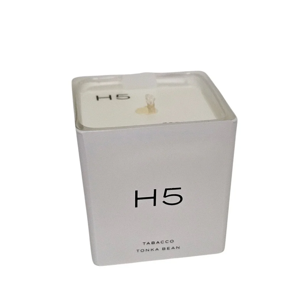 Mind Games H5‎ White Queen Tobacco Tonka Bean Scented Candle 2 oz. Travel Size